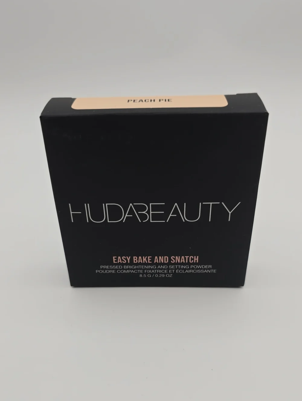HUDA BEAUTY Easy Bake and Snatch Pressed Powder - Peach Pie